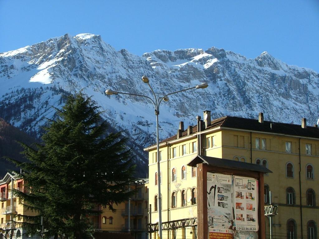 Hotel Sommeiller Bardonecchia Exterior foto